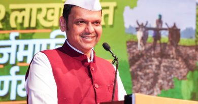 धर्मेंद्र प्रधानांच्या राजीनाम्यानंतर मुख्यमंत्री देवेंद्र फडणवीसांना दिल्लीत बोलावल्याची चर्चा; मात्र केंद्राकडून कोणतीही अधिकृत घोषणा नाही